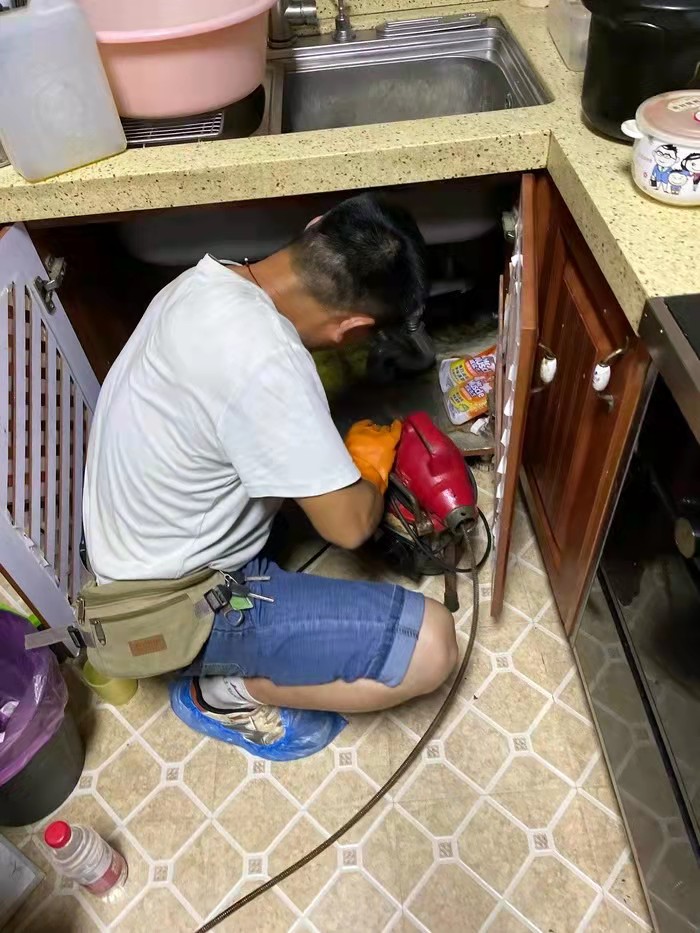 苍梧通下水道